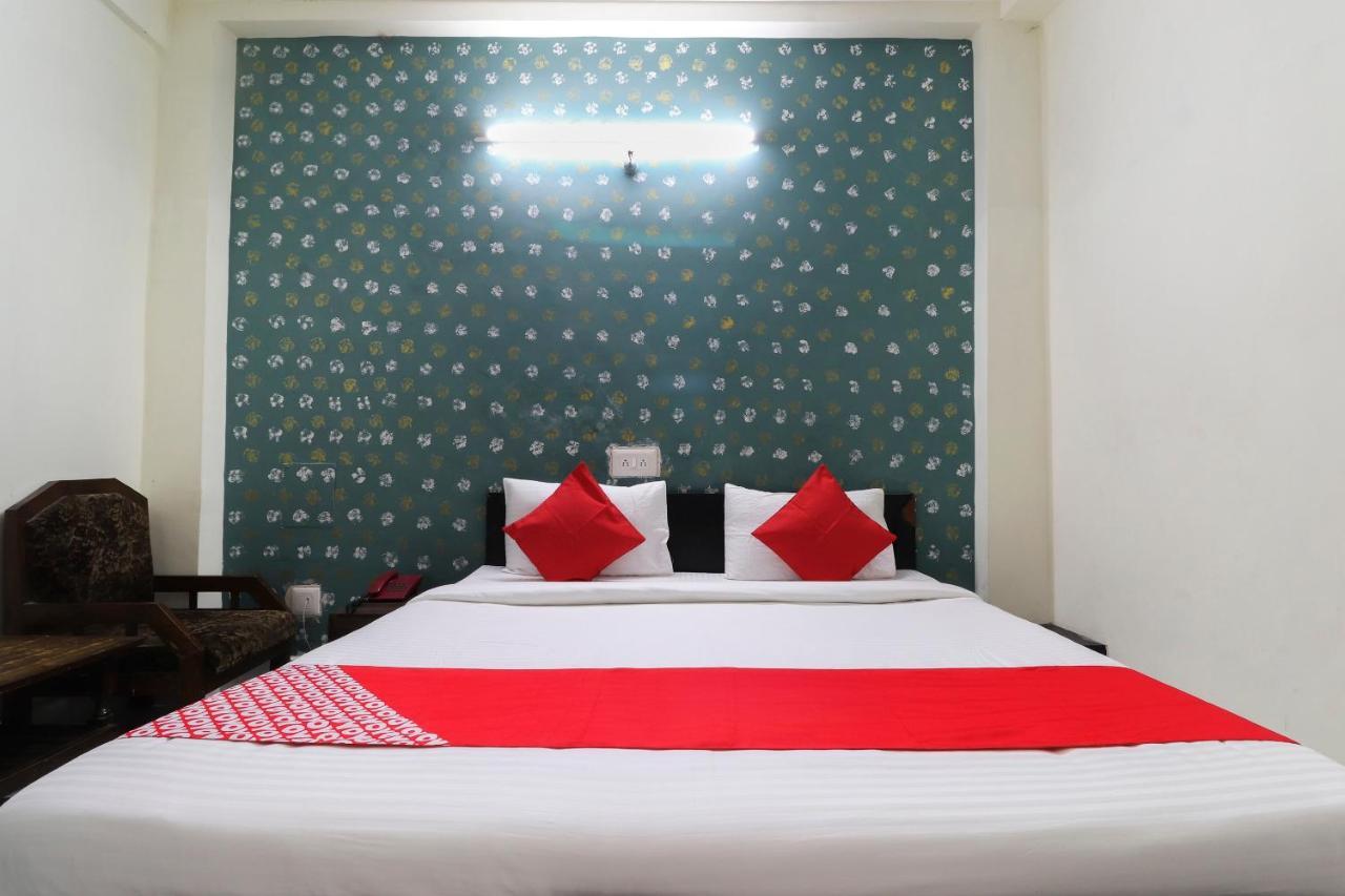 Oyo 40431 Hotel Amar Prem Лакхнау Экстерьер фото